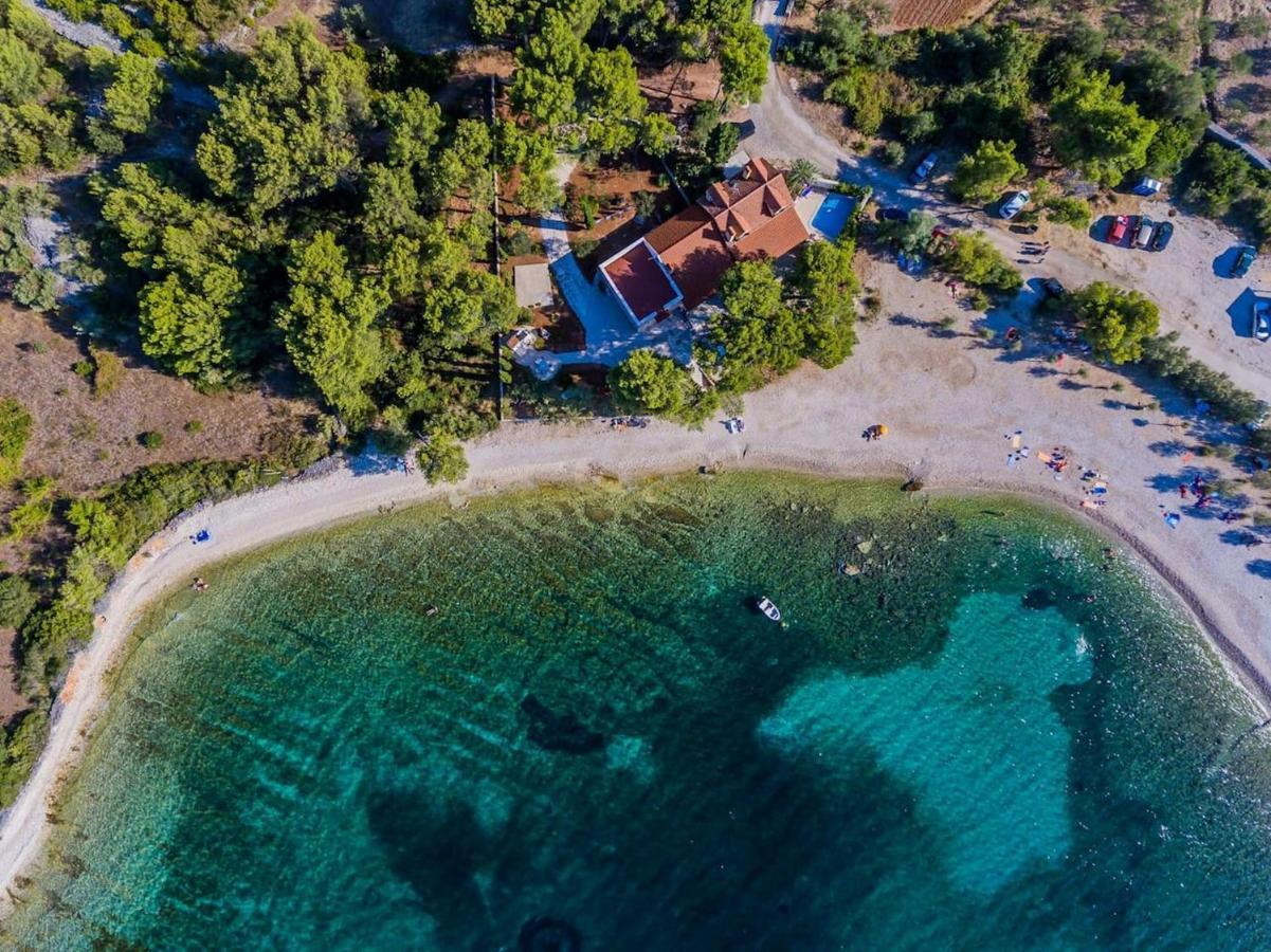 Deluxe Villa Sirena On The Beach With Pool Supetar Exteriér fotografie